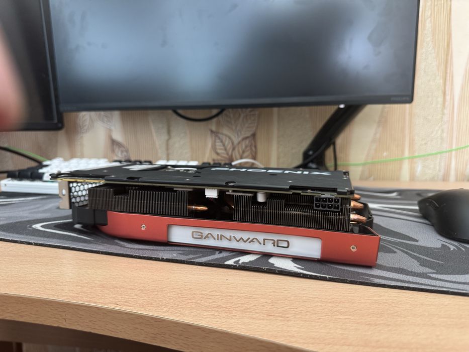 Gainward GTX 1070 Phoenix - 8GB