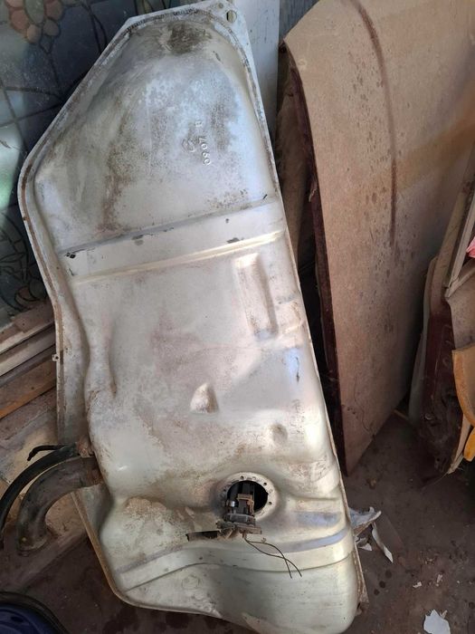 Преден капак, врати и части - Опел Астра Ф - 3 врати хечбек 1,8GT 1993