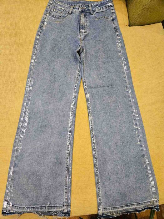 Дамски дънки със сребърен кант, S размер