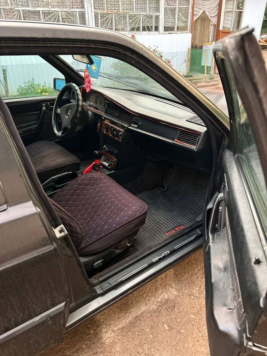 Мерседес Е 190 срочно в продаже