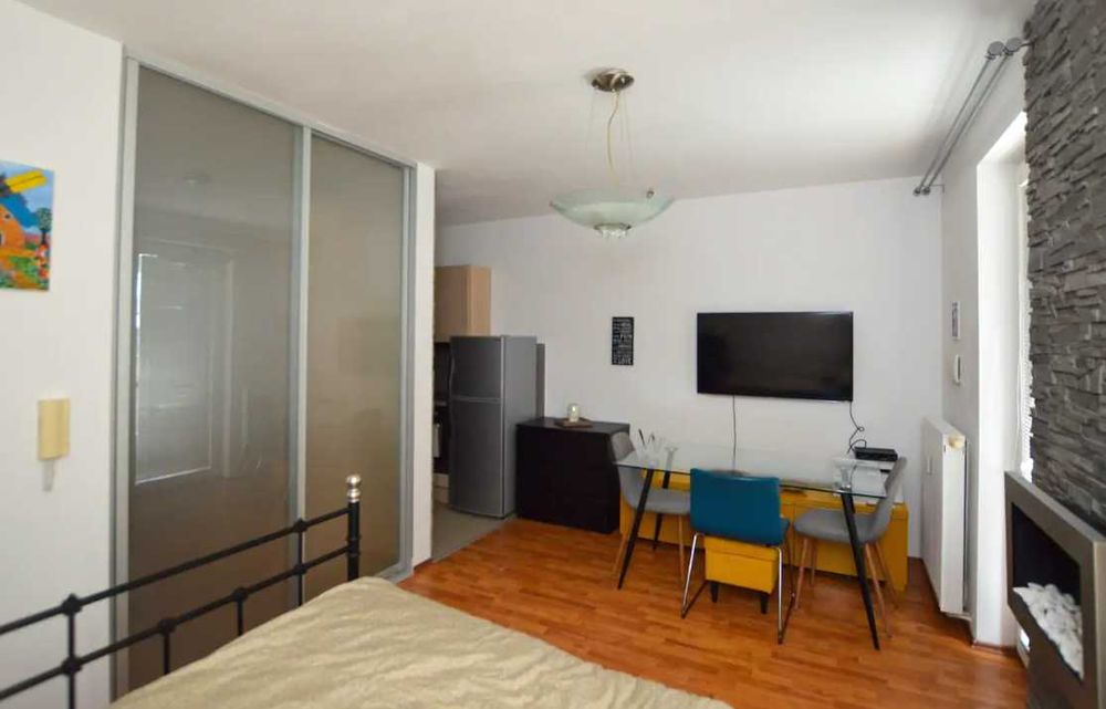 Дава се под наем Едностаен апартамент в Пловдив, Христо Смирненски - 34 кв.м за 153 € - Снимка #1