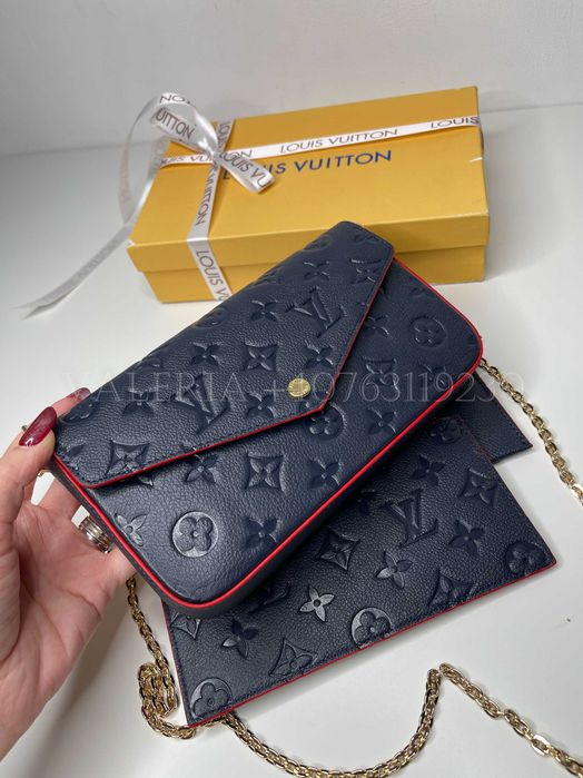 Poseta Louis Vuitton Felicie Albastru Navy