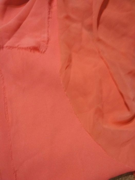 Продается два куска ткани розового цвета