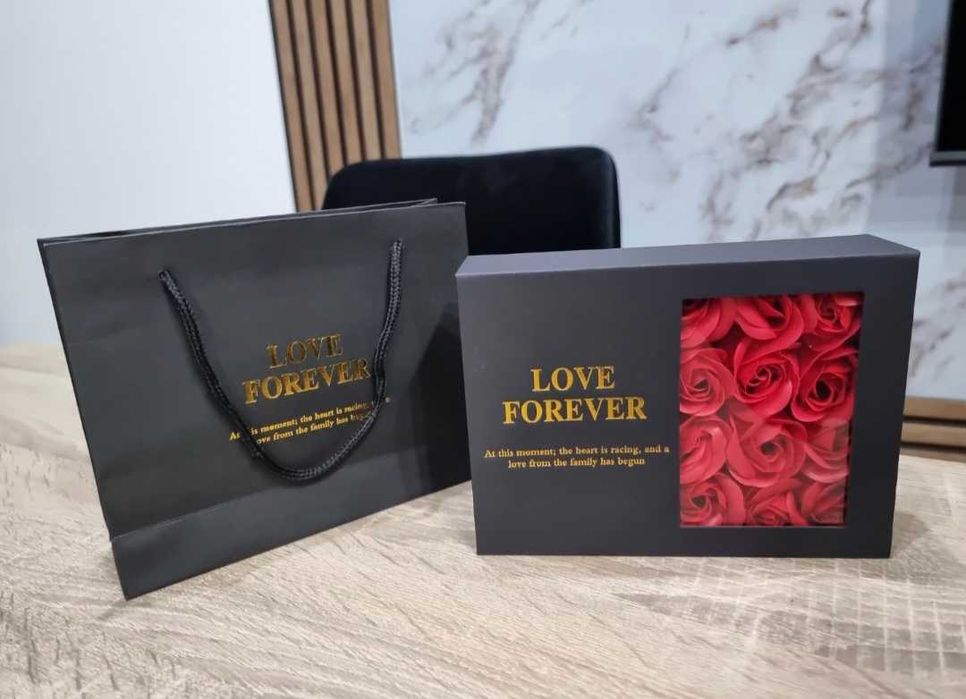 Подаръчни комплекти за 8 март