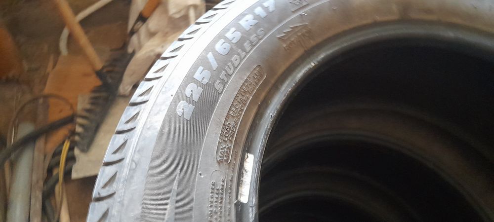 продам резину 225 на 65 на 17