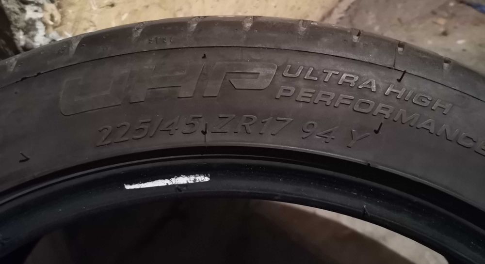 Продавам 1 брой летна гума 225.45.17 дот 2022 Tigar