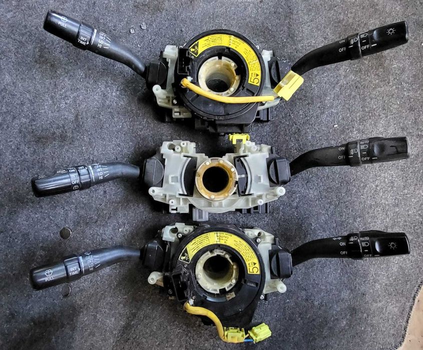 Вертолет Блок подрулевых переключателей  Toyota Windom, 20.21. Gracia