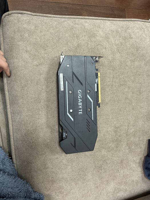 Видеокарта RTX 2060 SUPER 8 ШТ БЕЗ можно отдельноз