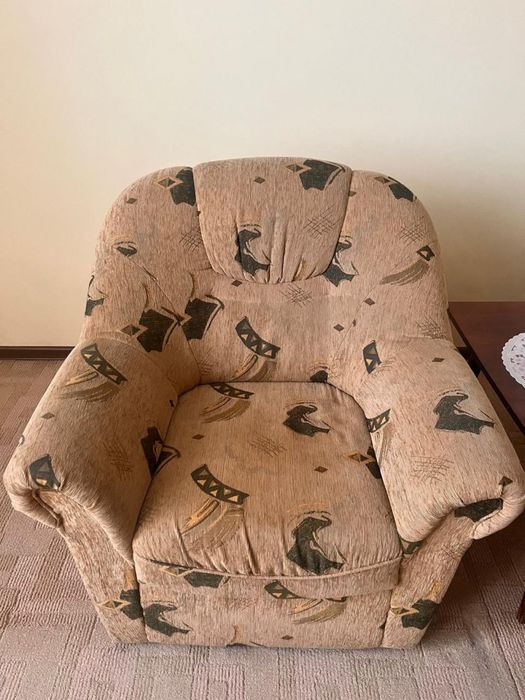 Диваны 4 штуки для дома