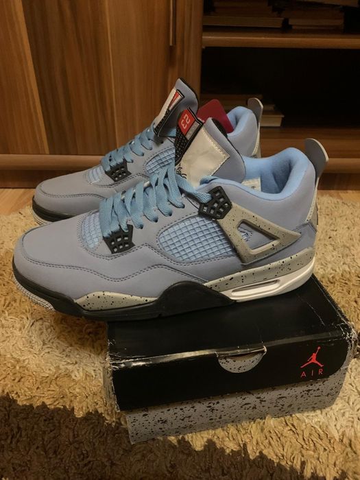 Jordan 4 university blue