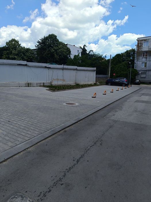 Паркомясто Базар Левски
