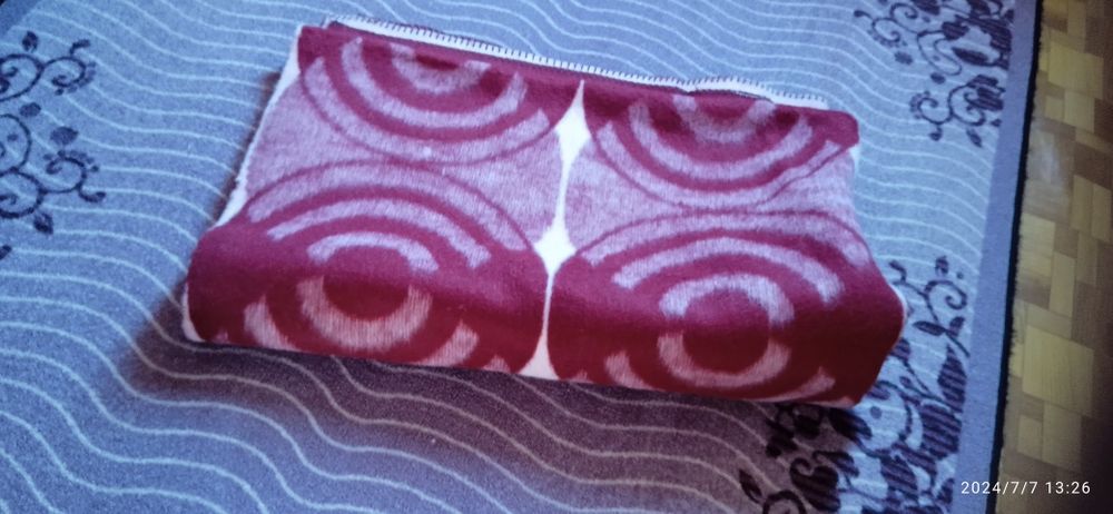 Ръчно тъкани черги и одеала