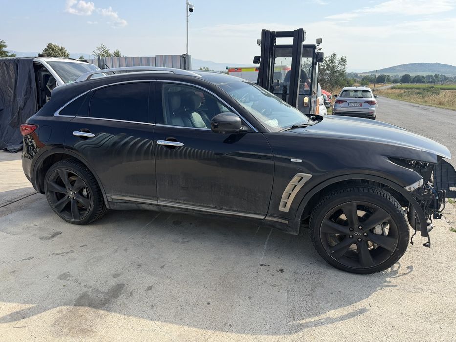 Infiniti QX70 3.0d  2014g