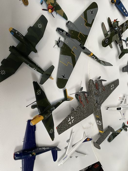 Machete plastic avioane tancuri hobby