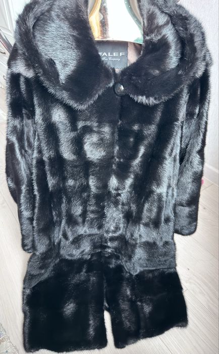 Продам норковую шубу