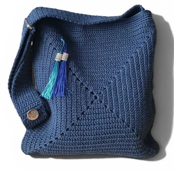 Geanta crosetata handmade bleumarin