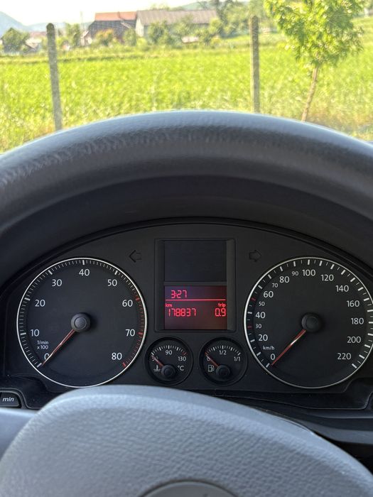 Volkswagen Golf 1.4 Benzina - 2004 - Euro 4