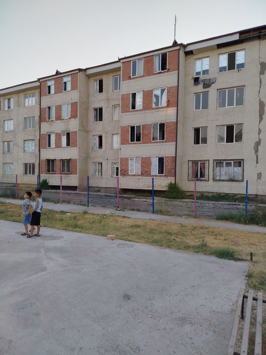 Dom sotiladi toshkent viloyati oxongaronda