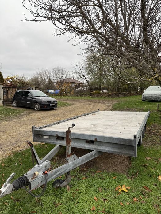 продавам платформа за кола