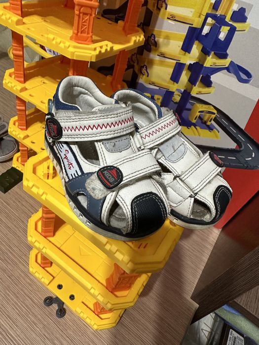 Детская обувь на мальчика