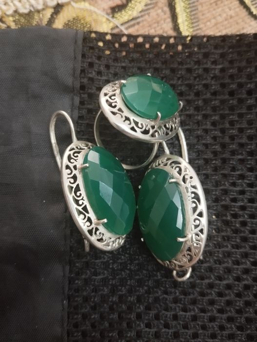 Продам серебряный комплект