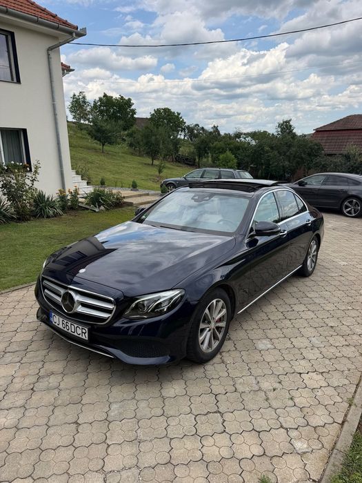 Mercedes-Benz E Mercedes-Benz  W213  E 350 e Airmatic Burmester Panoramic Camere 360 A