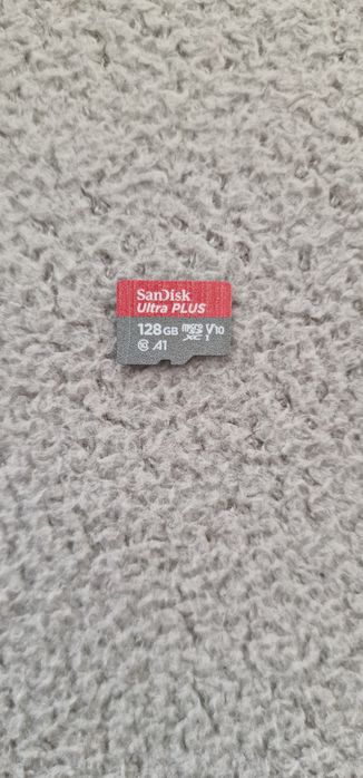 Vând camera insta360 x4 8k