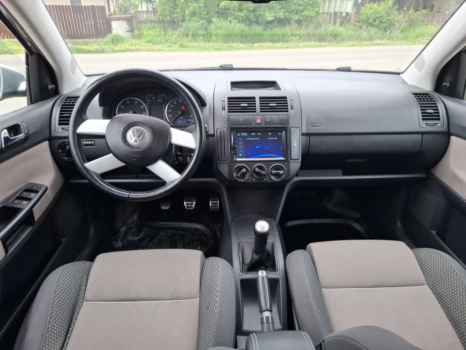 VOLKSWAGEN Polo 2009 — imagine 8