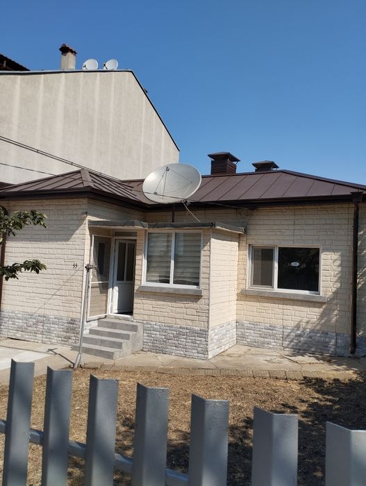 Продава се Къща в Добрич, Христо Ботев - 86 кв.м за 1221 €/кв.м - Снимка #2