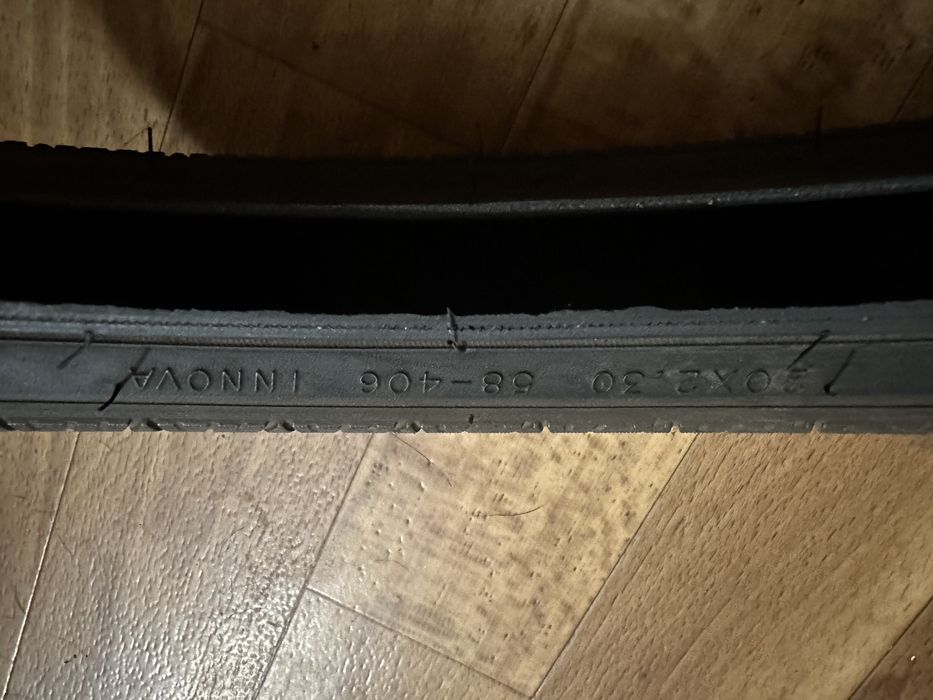 Шина на велосипед BMX