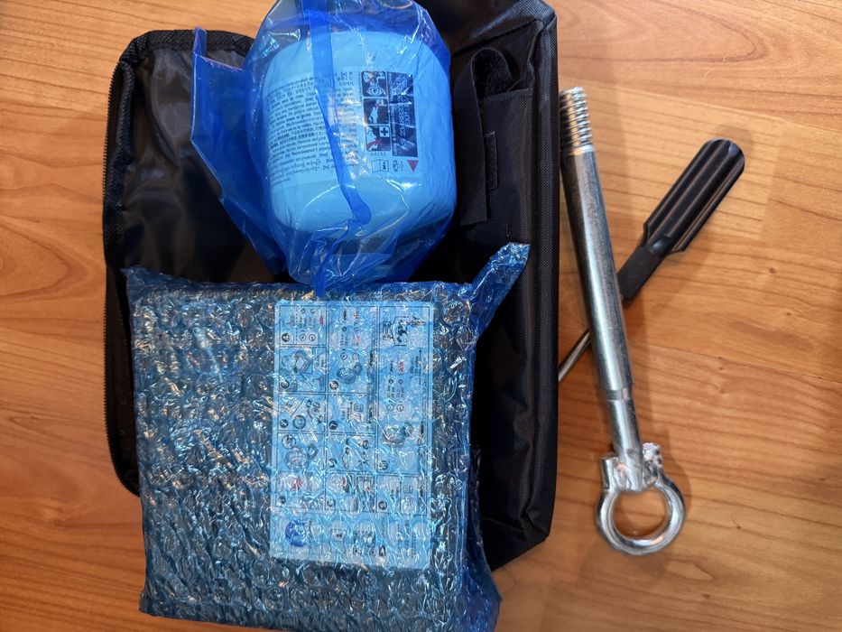 Kit pana, compresor si solutie valabila Mercedes Ford Opel Toyota Vw