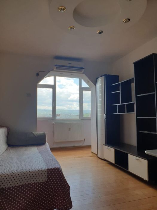 Persoana fizica inchiriez apartament 2 camere decomandate Podul Ros  Emil Racovita