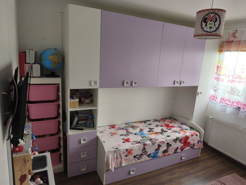 De vanzare mobilier dormitor fete