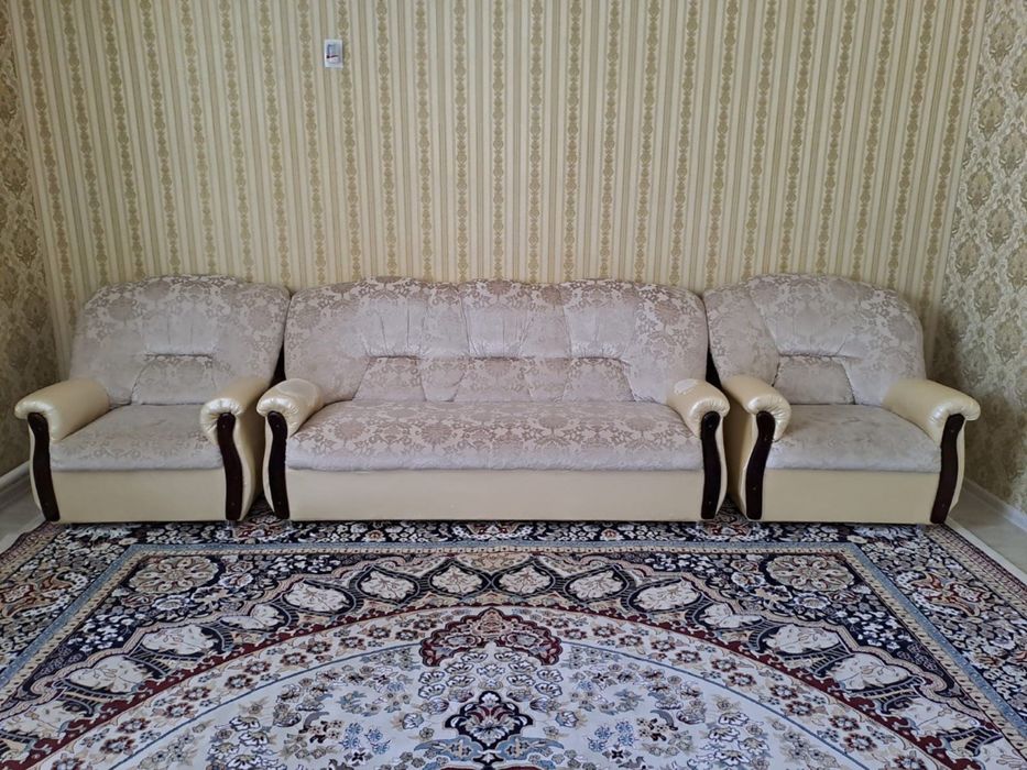 Гарнитур және диван кресло және мини диванмен