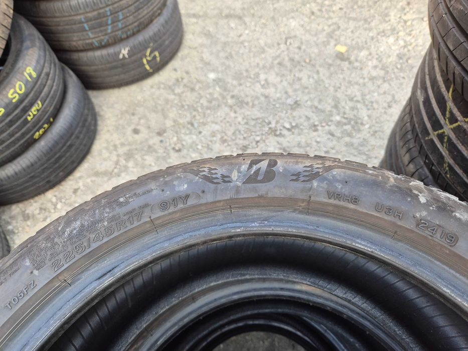 2 Anvelope de VARA - 225/45/17 - BRIDGESTONE - APP NOI - DOT 2019 !