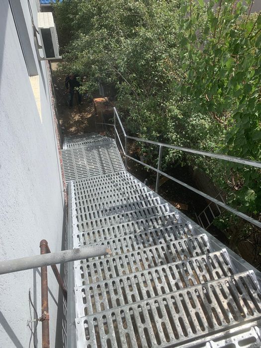 Scara metalica zincata