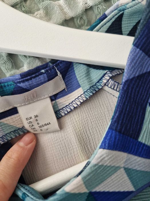 Rochie cambrata H&M, marimea 36