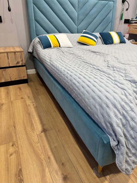 Продам двухспальную кровать