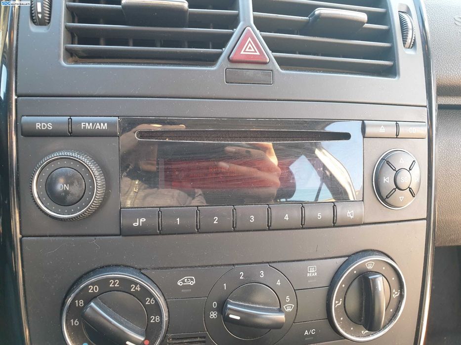Radio CD Player Mercedes Clasa A Class W169 NFL Non Facelift 2004 - 2008 [K2008]