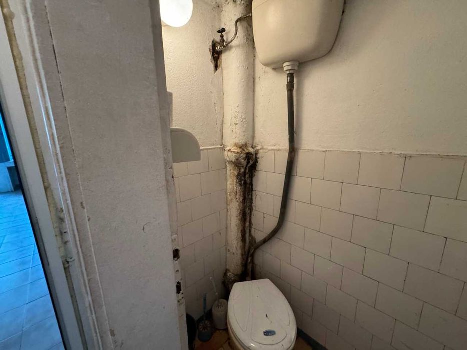 Дава се под наем Магазин в Шумен, Томбул джамия - 139 кв.м за 960 € - Снимка #4