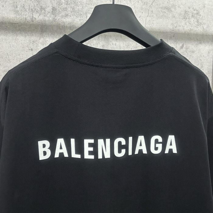 Tricou Balenciaga