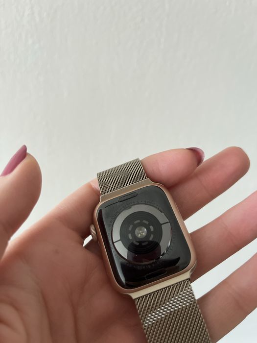 Apple Watch 5 Gold