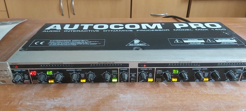 Vând două procesoare de sunet