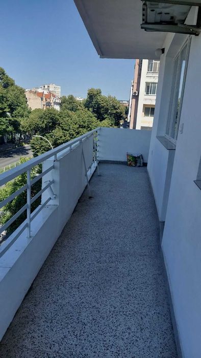 Дава се под наем Тристаен апартамент в Варна, Център - 92 кв.м за 650 € - Снимка #5