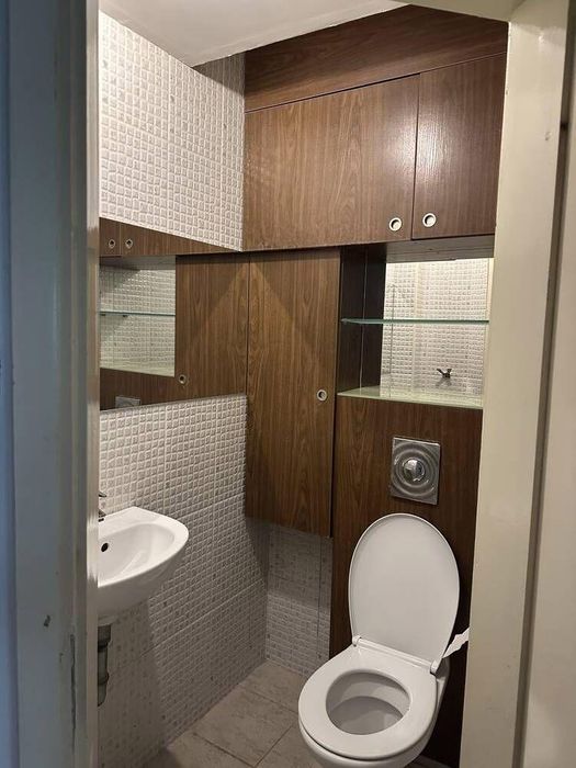 Дава се под наем Тристаен апартамент в Бургас, Център - 100 кв.м за 648.21 € - Снимка #6