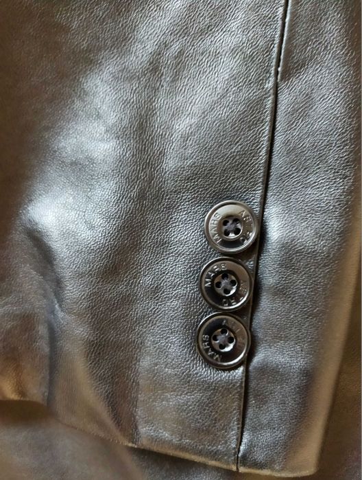 Продам кожанный пиджак