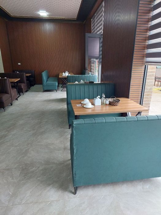 Restoran uchun devan stol