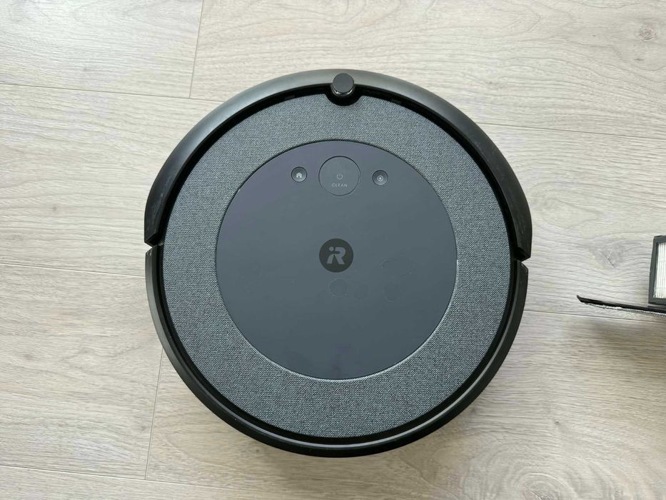 Робот прахосмукачка с моп - iRobot Roomba Combo i5