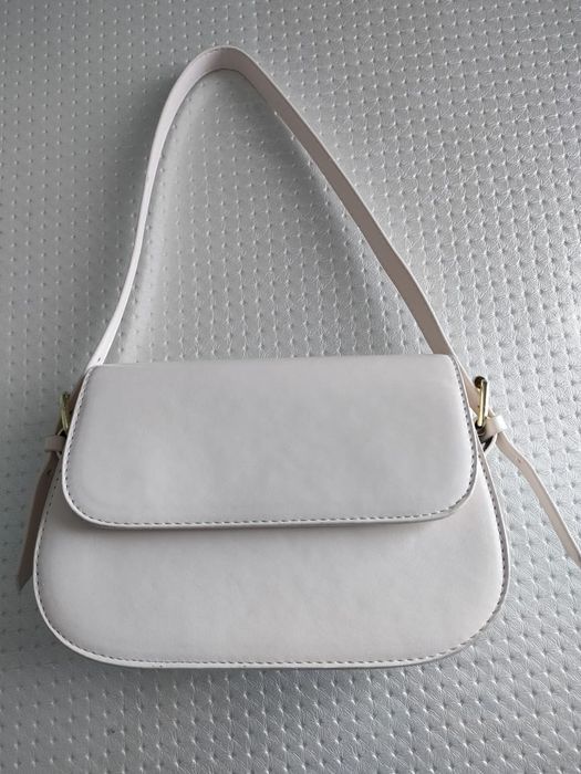 Продам сумка 2500тг