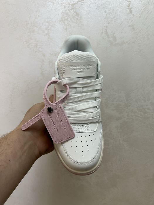 Off White OOO pink